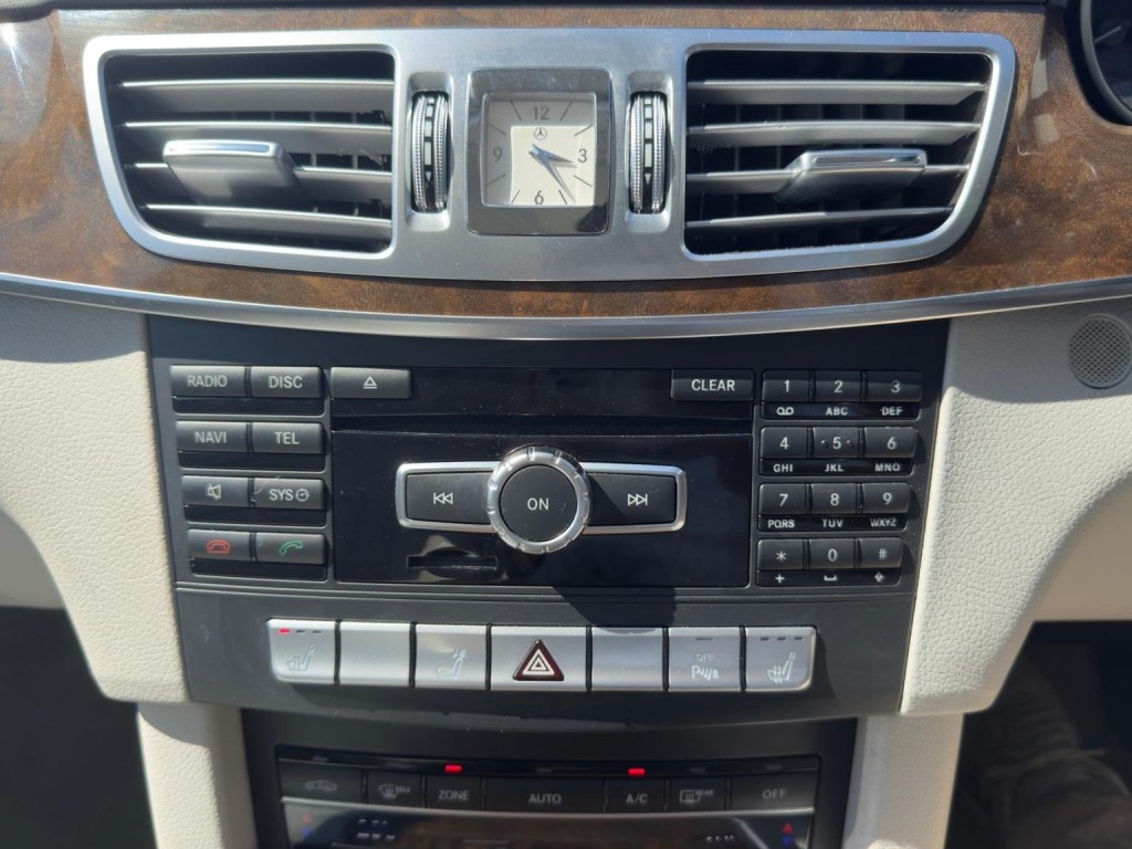 MERCEDES-BENZ E CLASS