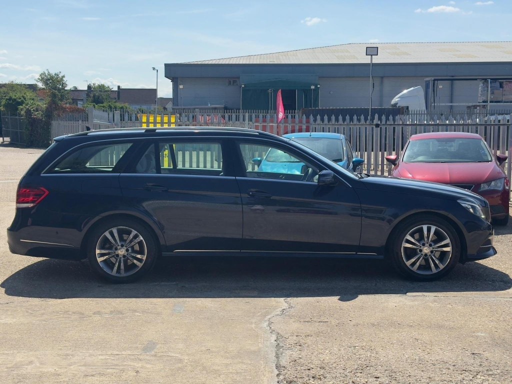 MERCEDES-BENZ E CLASS