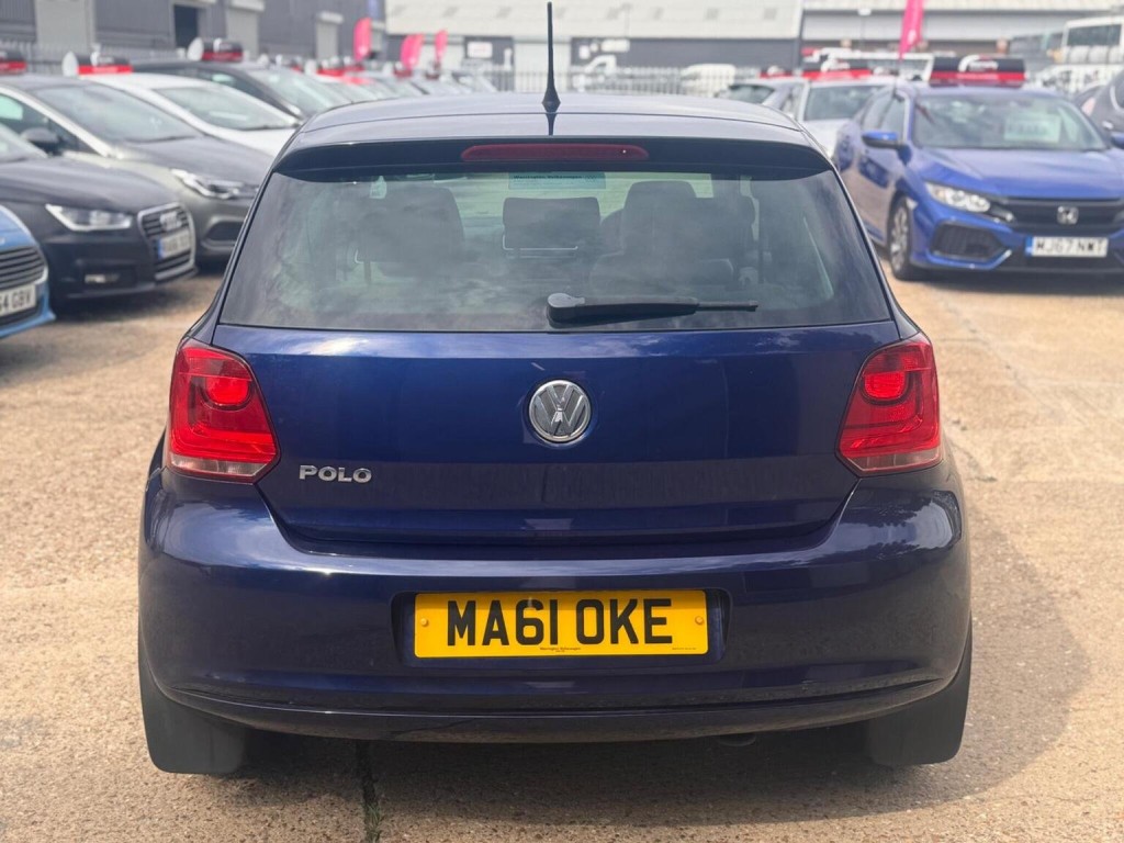 VOLKSWAGEN POLO