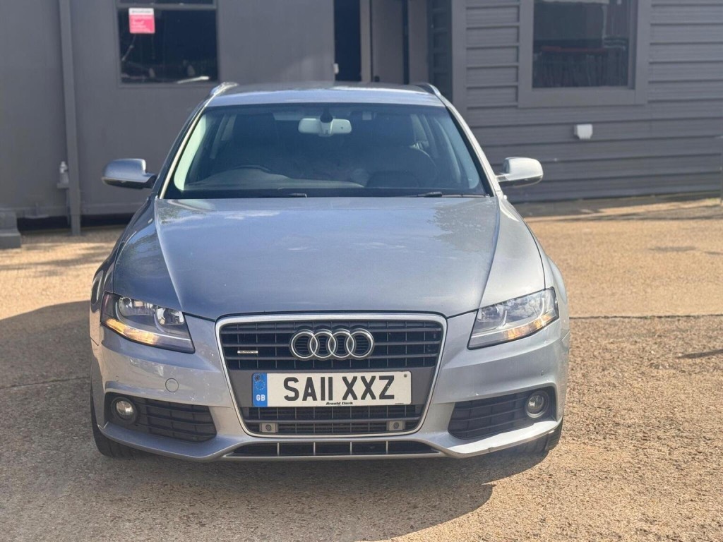 AUDI A4 AVANT
