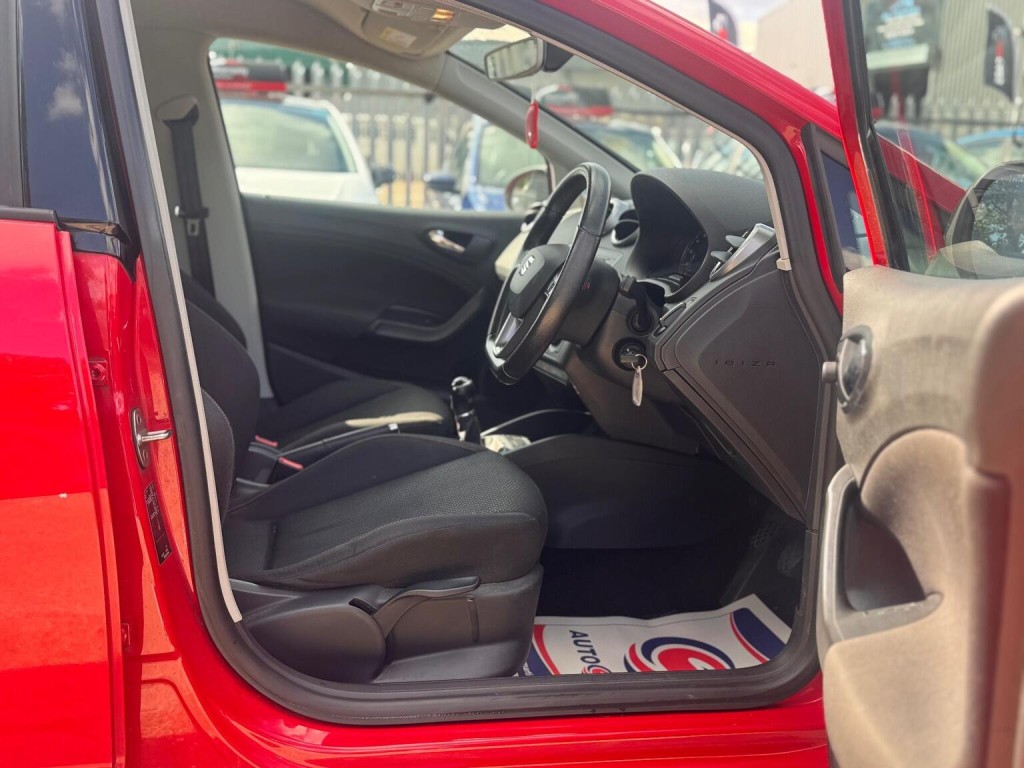 SEAT IBIZA