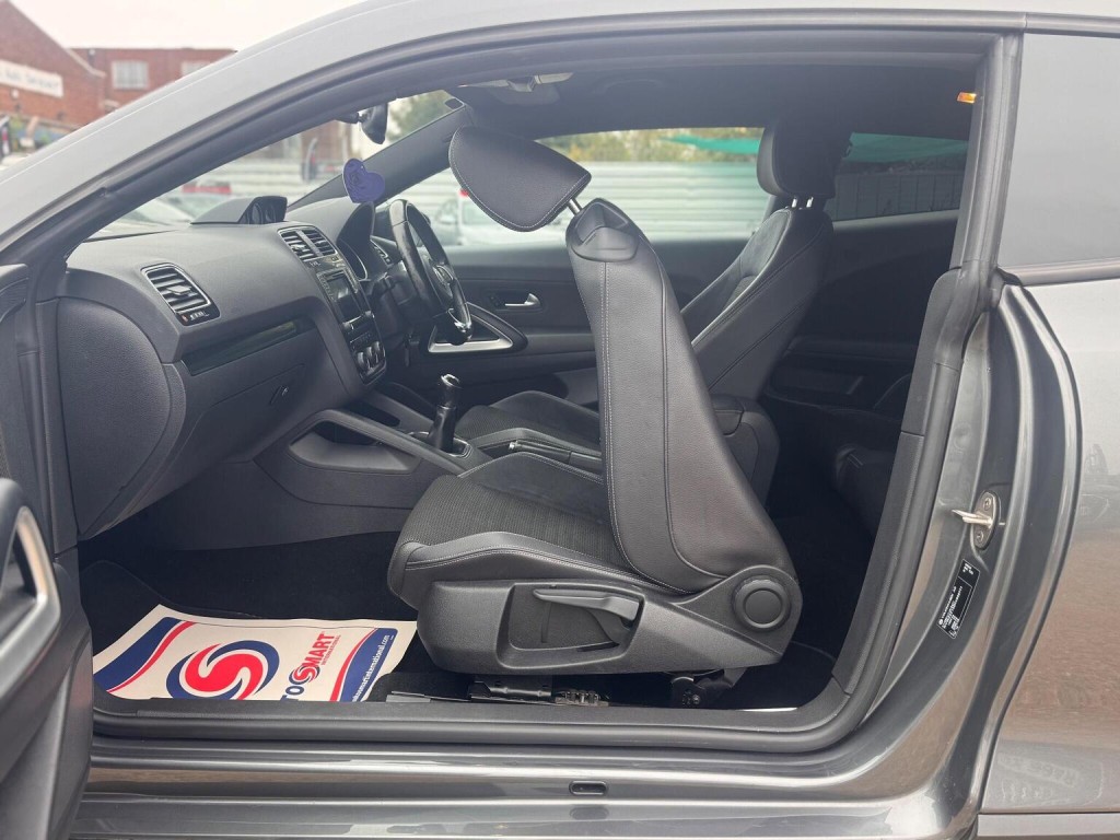 VOLKSWAGEN SCIROCCO