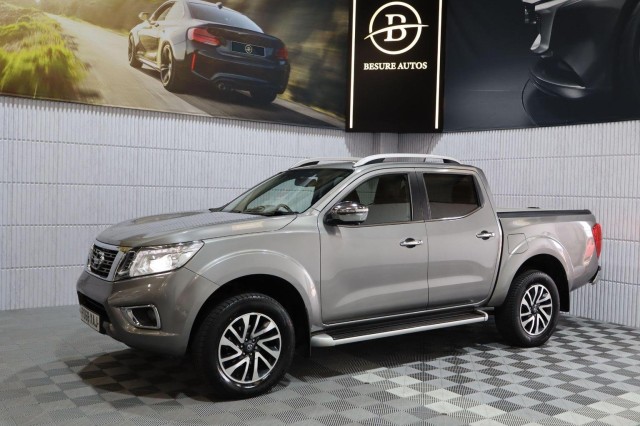 NISSAN NAVARA 2.3 dCi Tekna Auto 4WD Euro 6 4dr