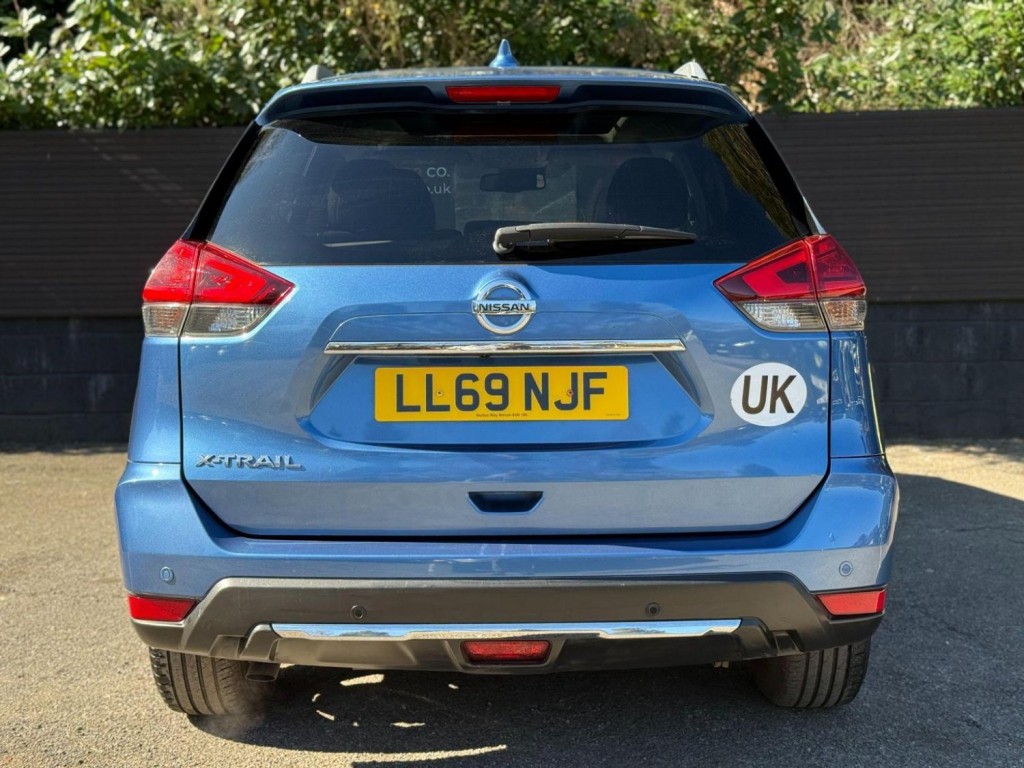 NISSAN X-TRAIL