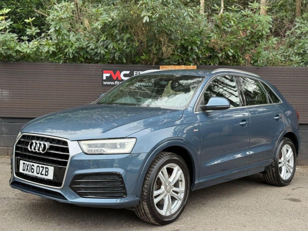 AUDI Q3