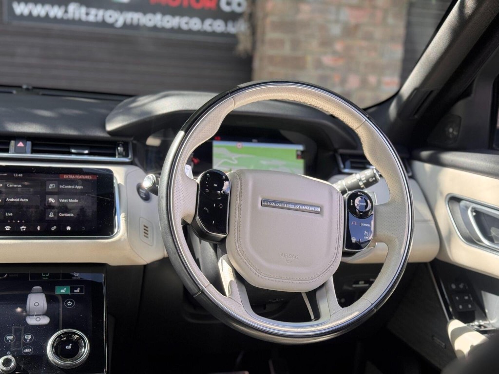 LAND ROVER RANGE ROVER VELAR