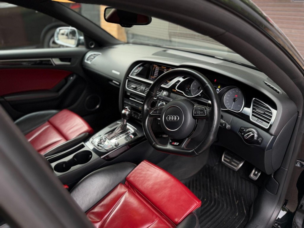 AUDI S5
