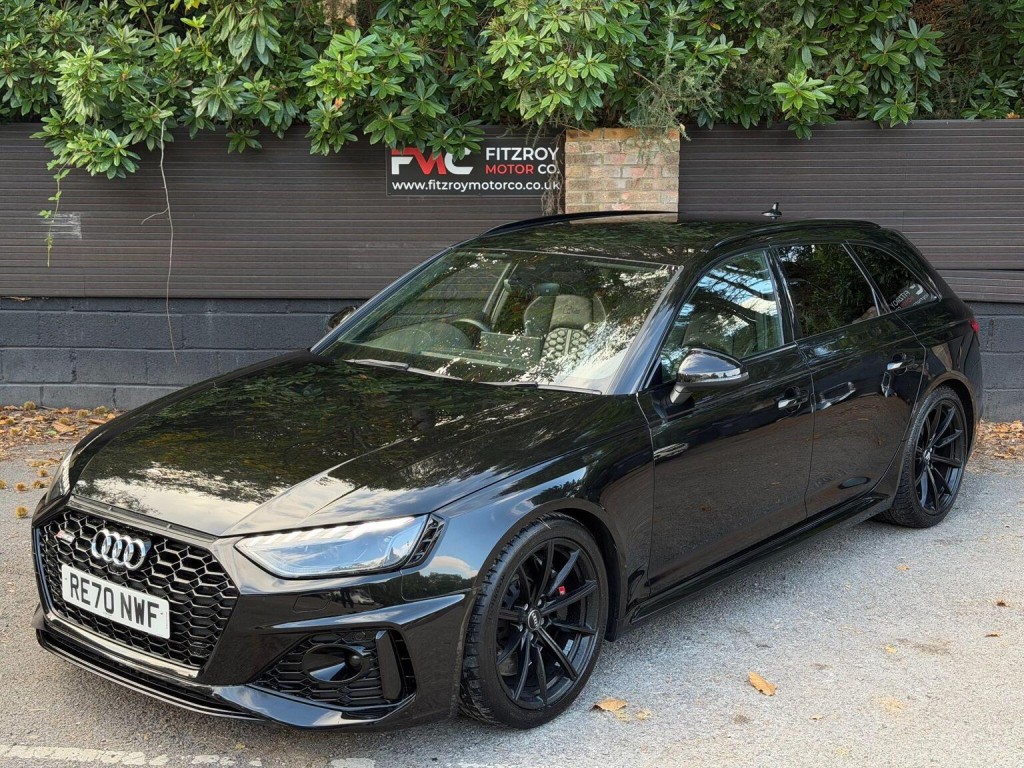 AUDI RS4