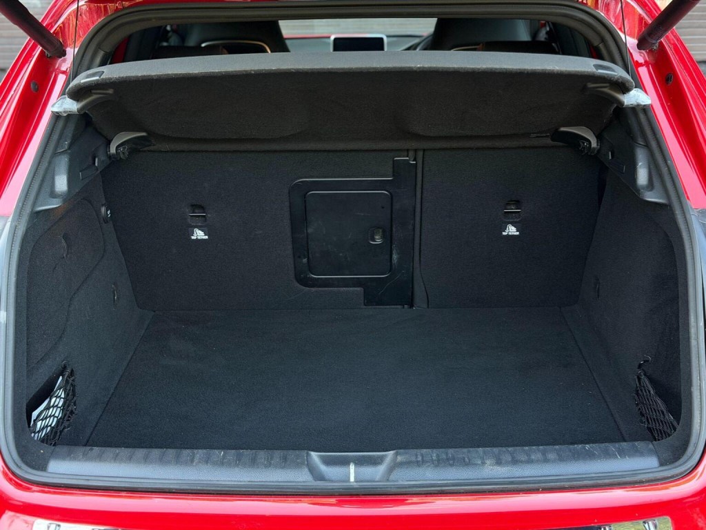 MERCEDES-BENZ GLA CLASS