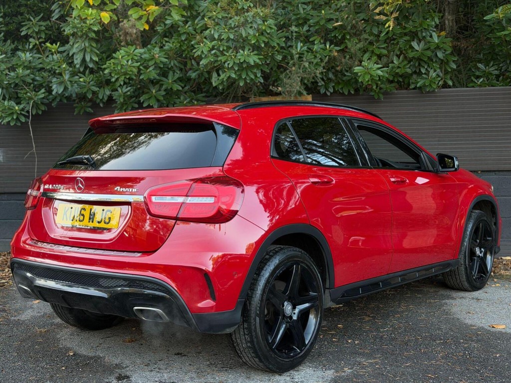 MERCEDES-BENZ GLA CLASS