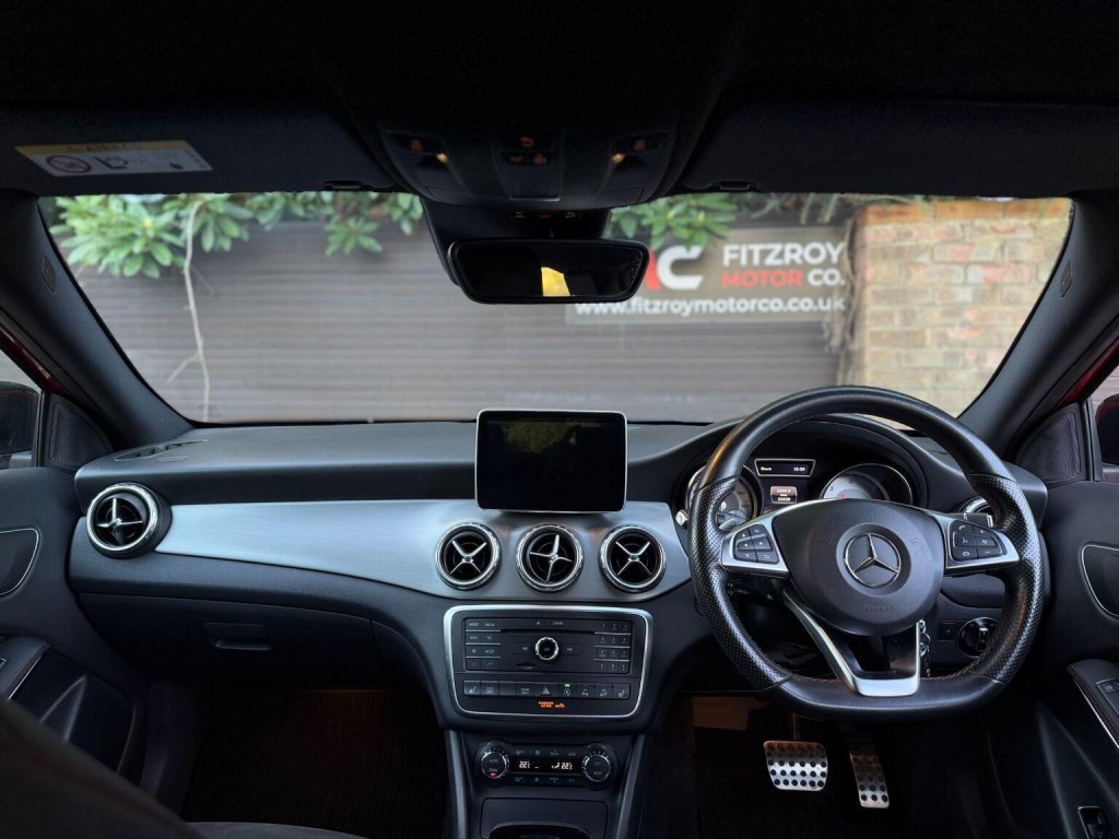 MERCEDES-BENZ GLA CLASS