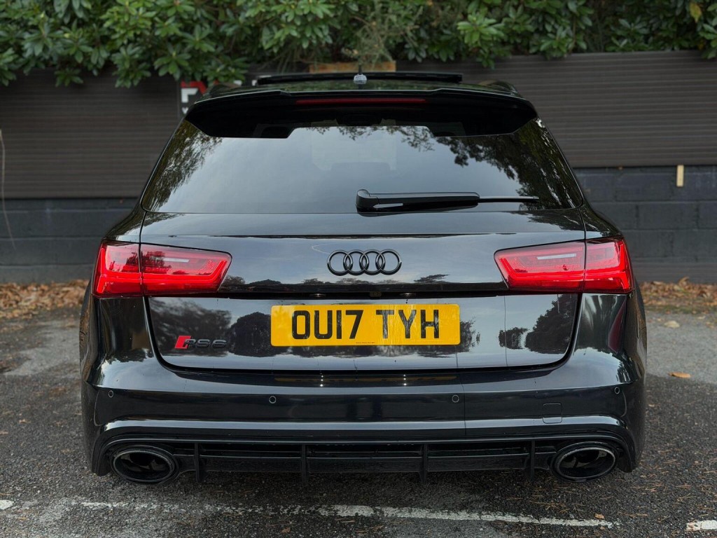 AUDI RS6