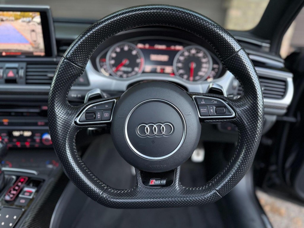 AUDI RS6