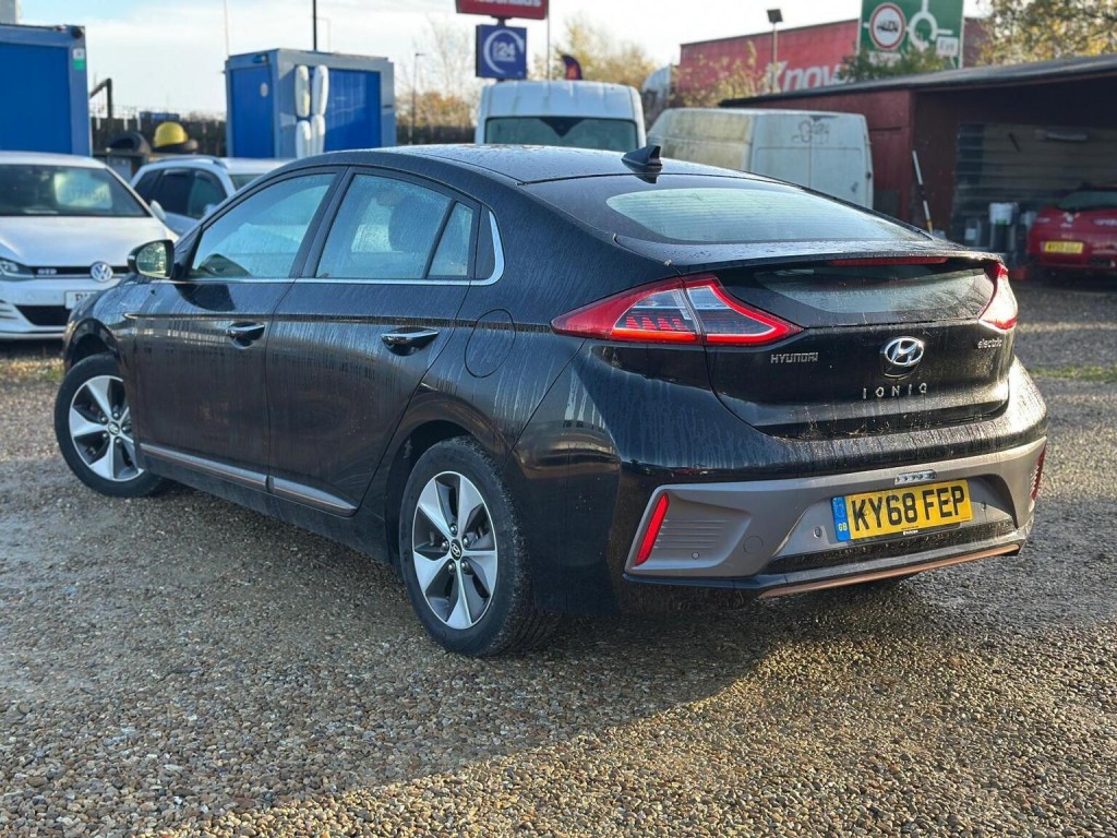 HYUNDAI IONIQ