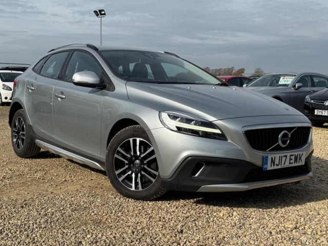 VOLVO V40 CROSS COUNTRY