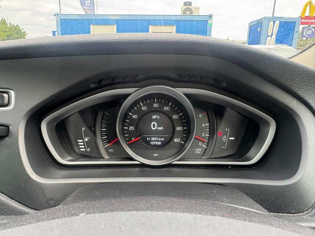 VOLVO V40 CROSS COUNTRY