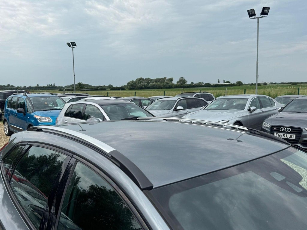 VOLVO V40 CROSS COUNTRY