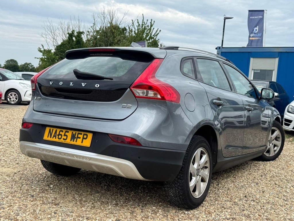 VOLVO V40 CROSS COUNTRY