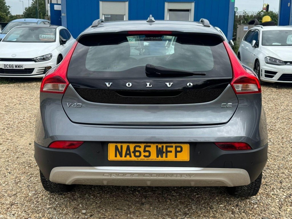 VOLVO V40 CROSS COUNTRY