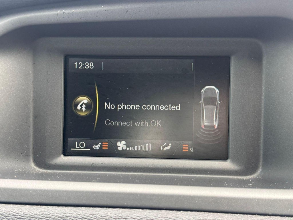 VOLVO V40 CROSS COUNTRY