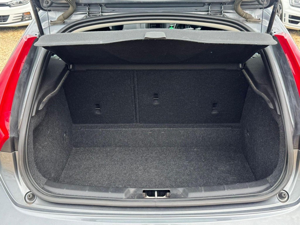 VOLVO V40 CROSS COUNTRY