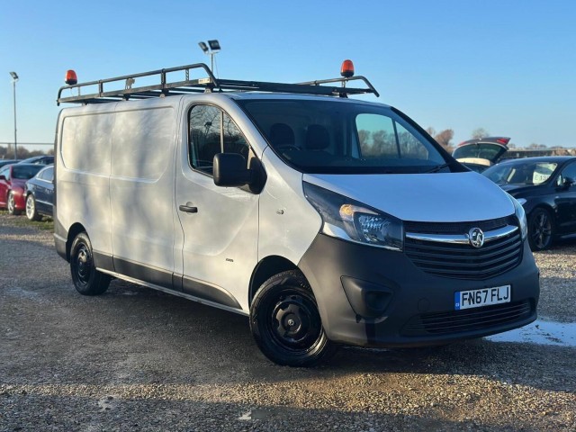 VAUXHALL VIVARO