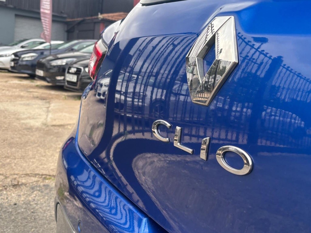 RENAULT CLIO