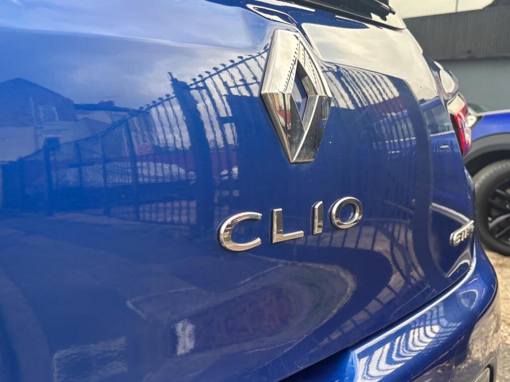 RENAULT CLIO