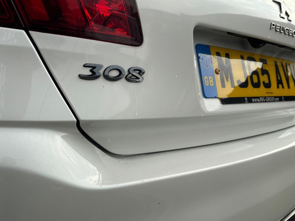 PEUGEOT 308