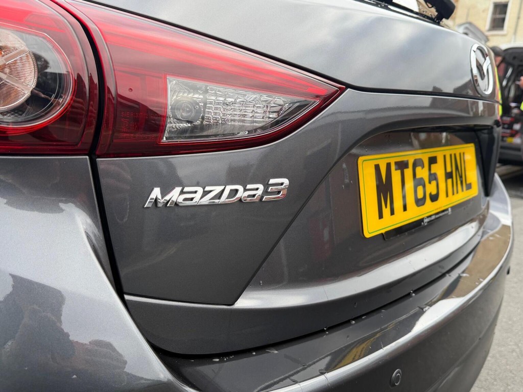 MAZDA MAZDA3