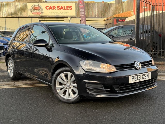 VOLKSWAGEN GOLF 2.0 TDI BlueMotion Tech SE Euro 5 (s/s) 5dr