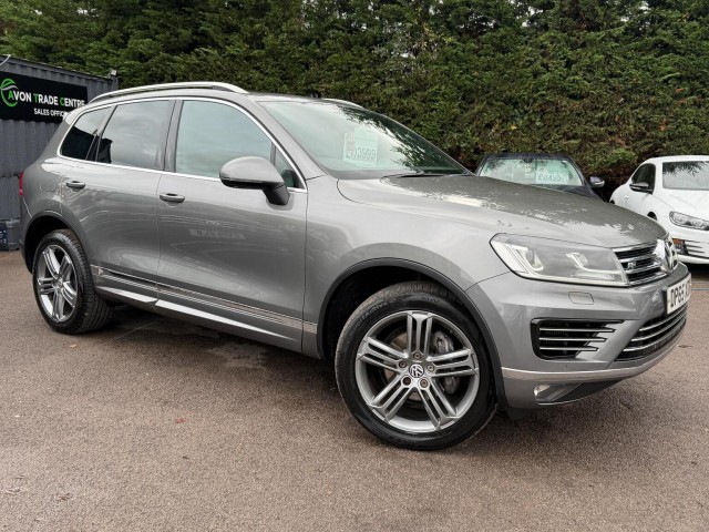 VOLKSWAGEN TOUAREG