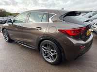 INFINITI Q30
