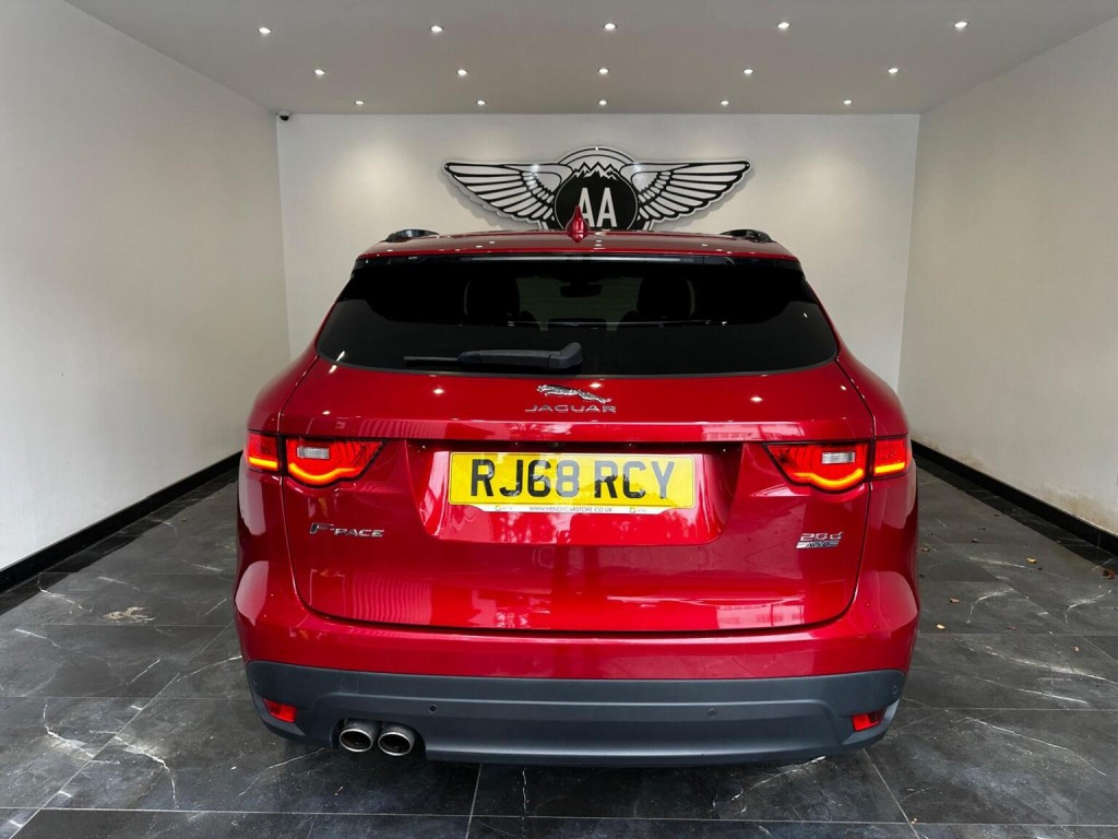 JAGUAR F-PACE