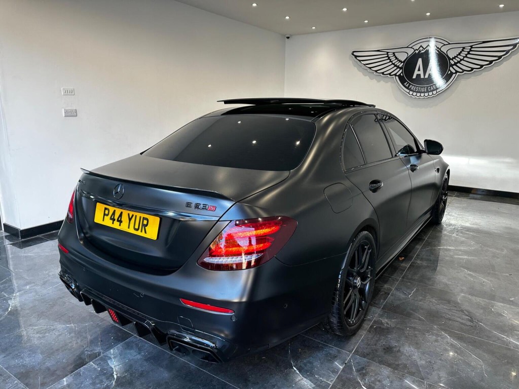 MERCEDES-BENZ E CLASS