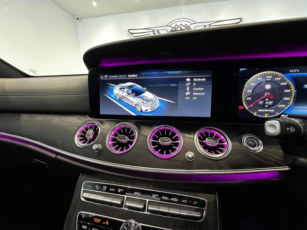 MERCEDES-BENZ E CLASS