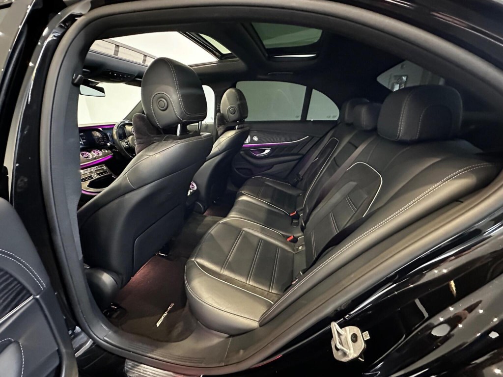 MERCEDES-BENZ E CLASS