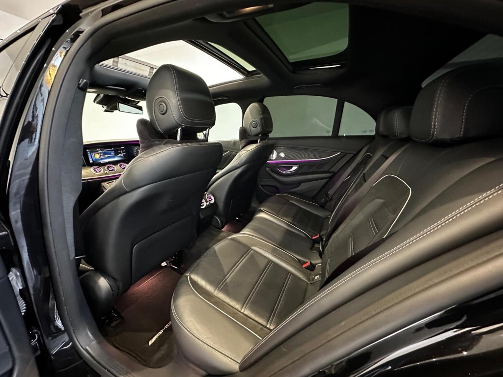 MERCEDES-BENZ E CLASS