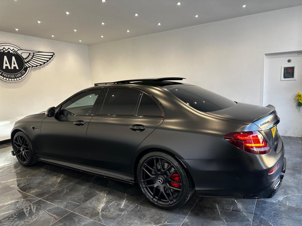 MERCEDES-BENZ E CLASS