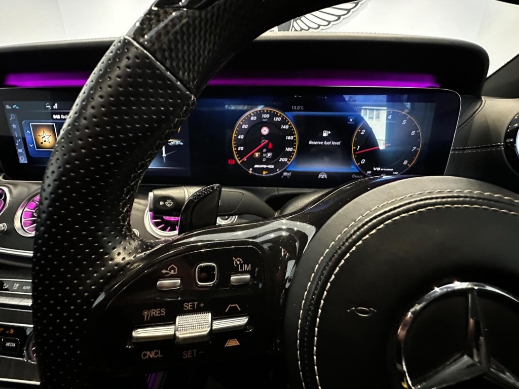 MERCEDES-BENZ E CLASS