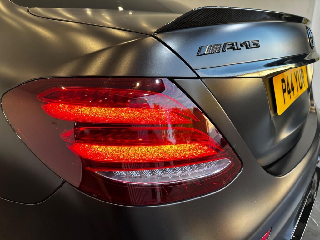 MERCEDES-BENZ E CLASS