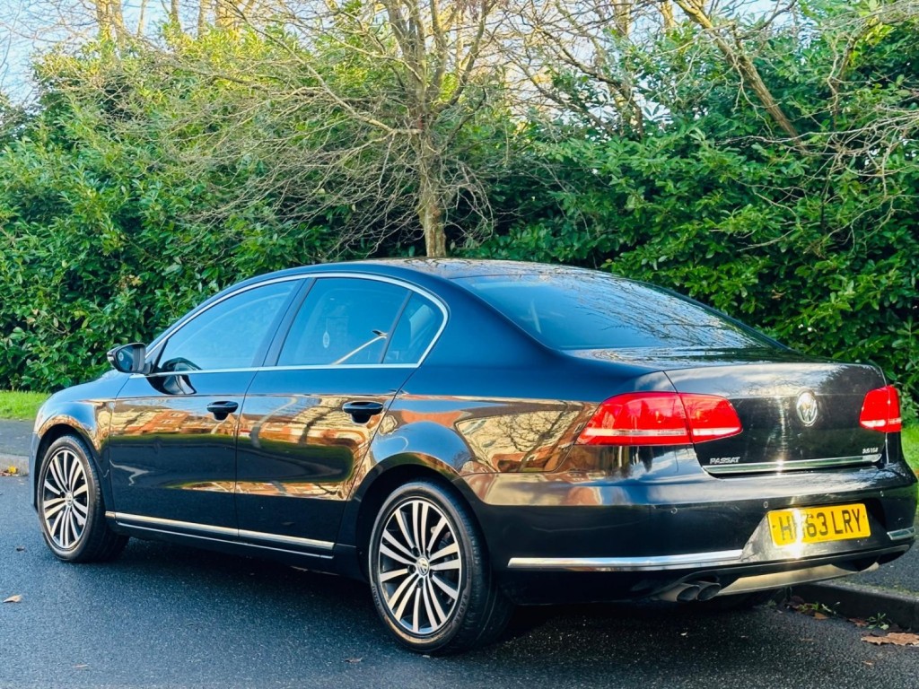 VOLKSWAGEN PASSAT