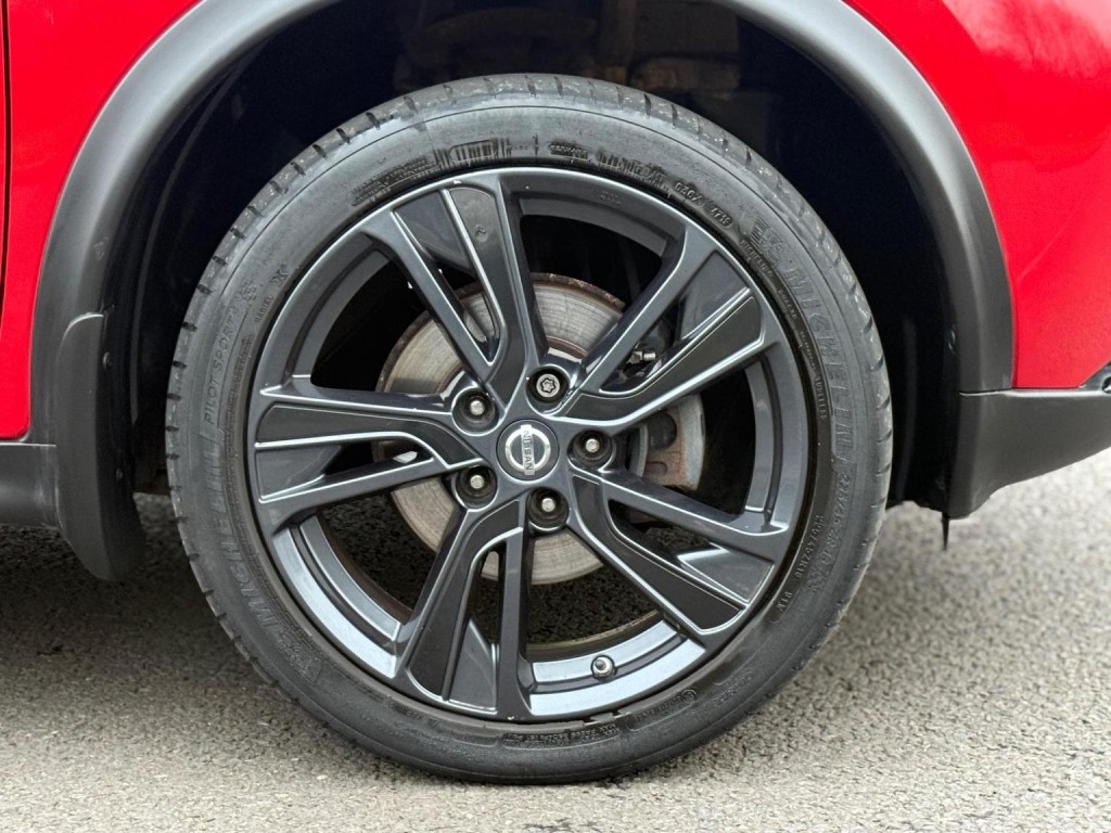 NISSAN JUKE