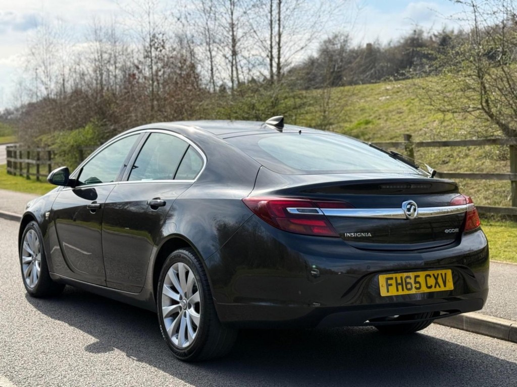 VAUXHALL INSIGNIA