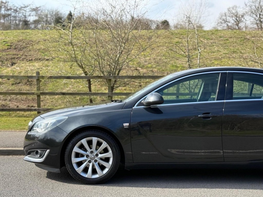 VAUXHALL INSIGNIA
