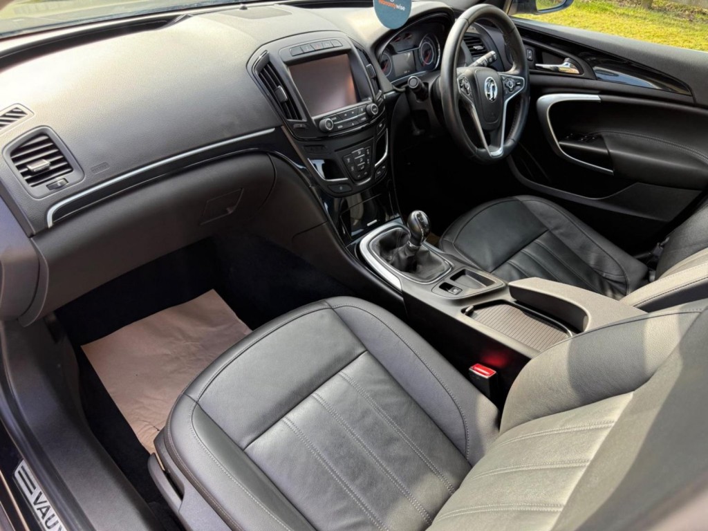 VAUXHALL INSIGNIA