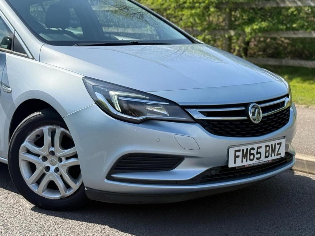 VAUXHALL ASTRA