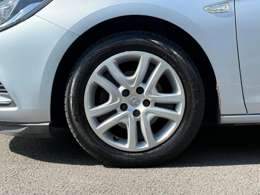 VAUXHALL ASTRA