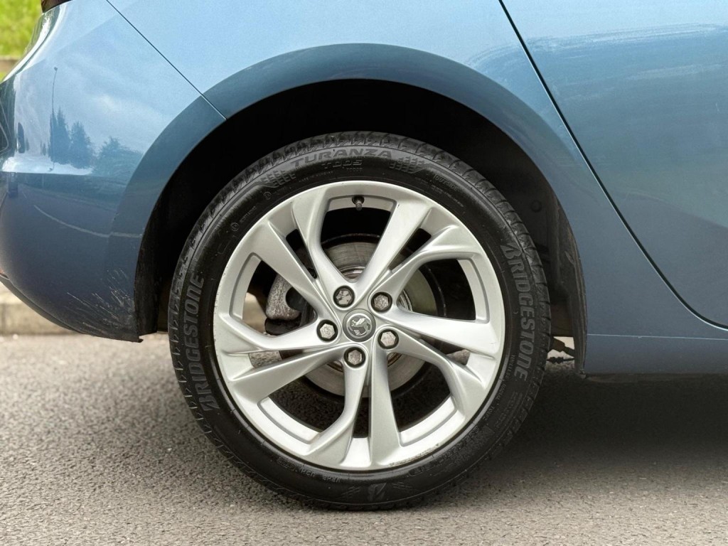 VAUXHALL ASTRA