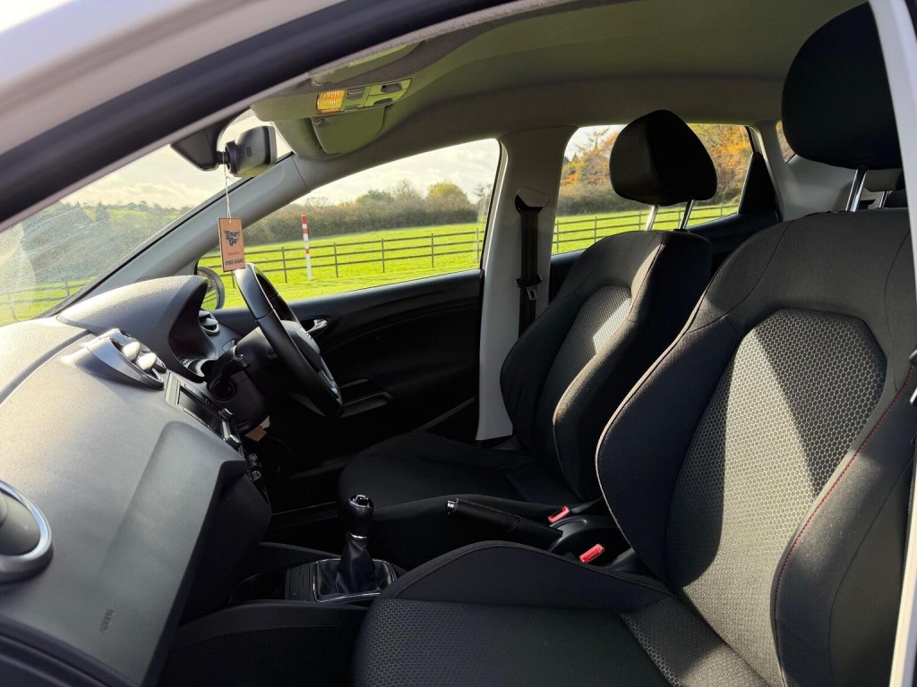 SEAT IBIZA